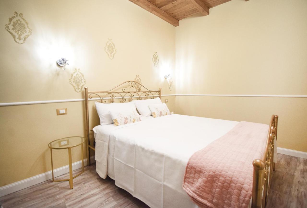 Luxury Apartment Via Genova Palermo Buitenkant foto