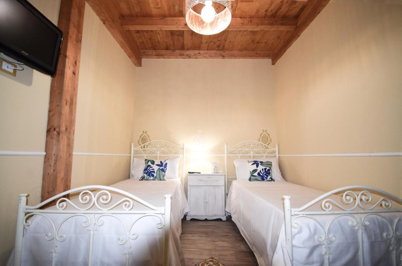 Luxury Apartment Via Genova Palermo Buitenkant foto