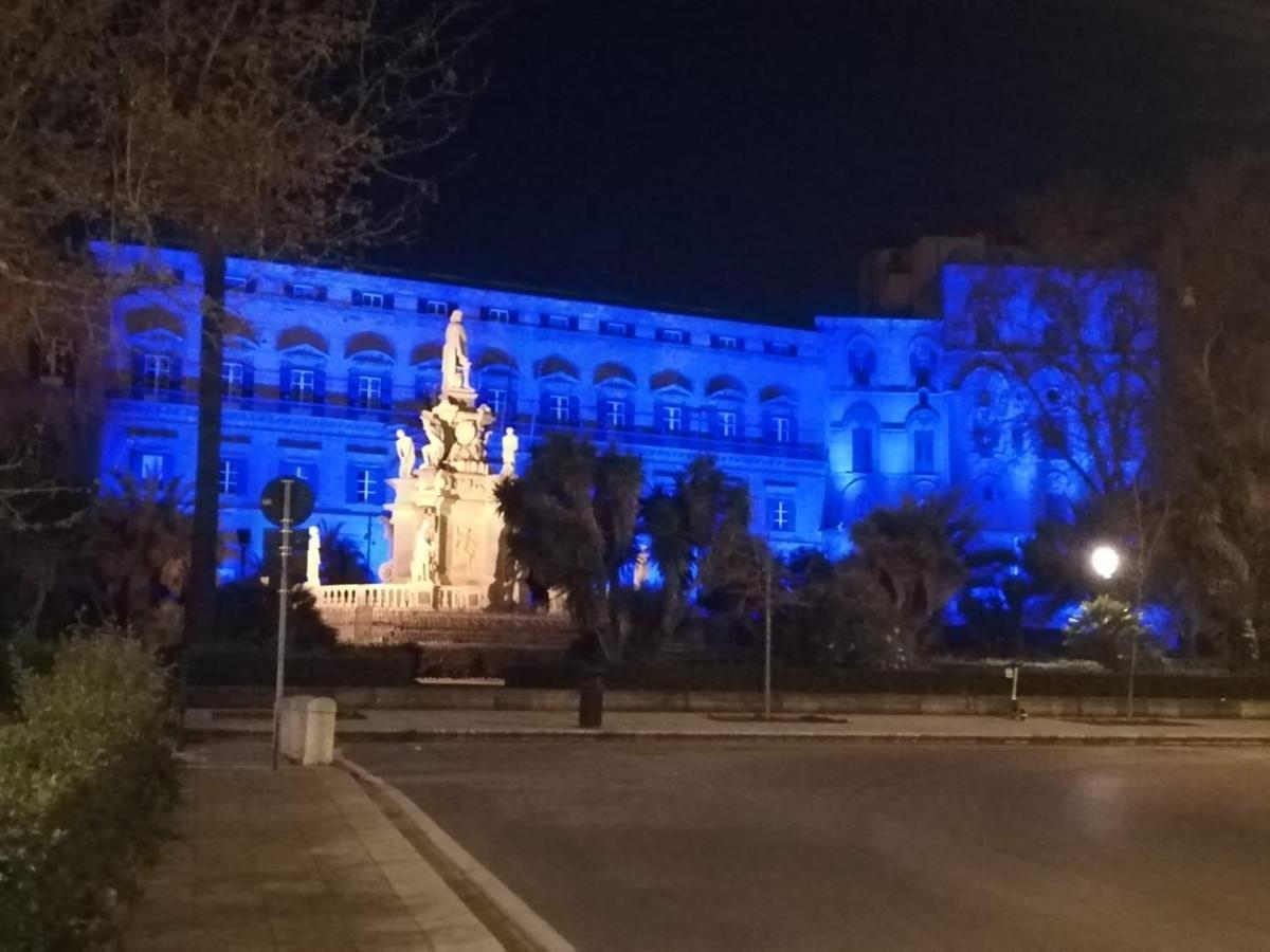 Luxury Apartment Via Genova Palermo Buitenkant foto