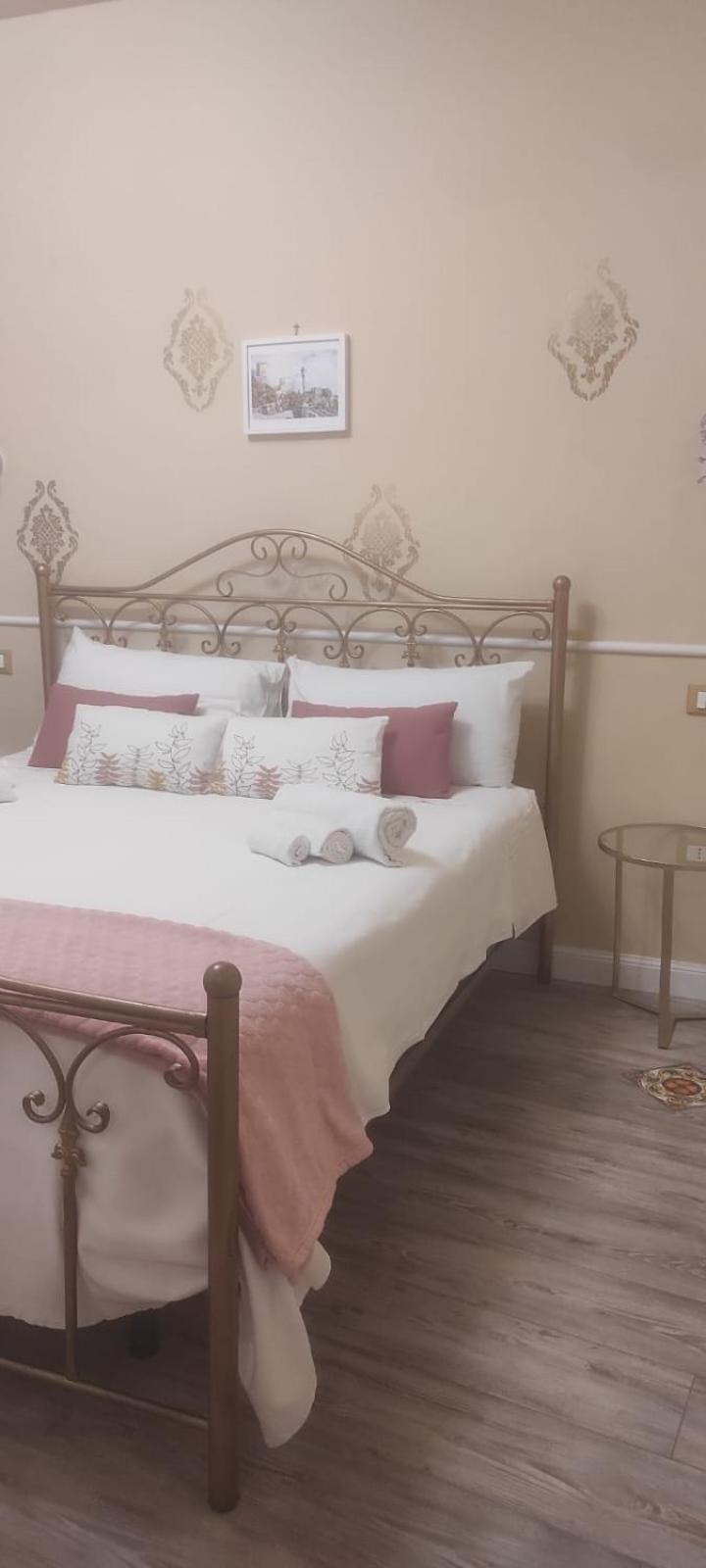 Luxury Apartment Via Genova Palermo Buitenkant foto