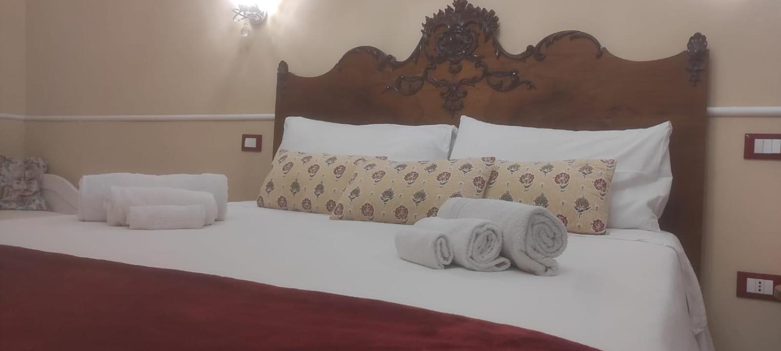 Luxury Apartment Via Genova Palermo Kamer foto